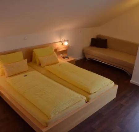 Gasthuis Gaestehaus Waldblick Fürstenfeld