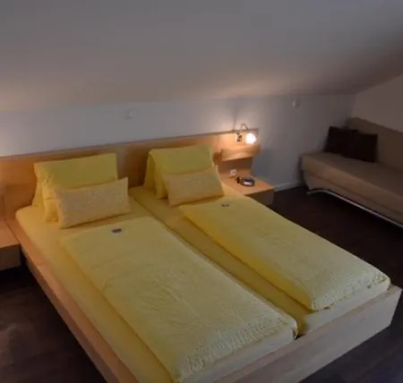 Gasthuis Gaestehaus Waldblick 3*