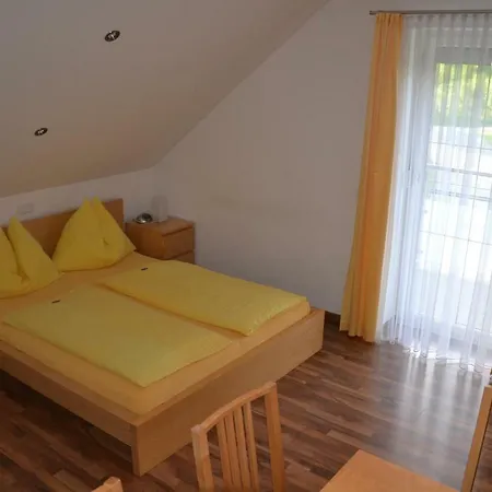 Gaestehaus Waldblick Gasthuis 3*